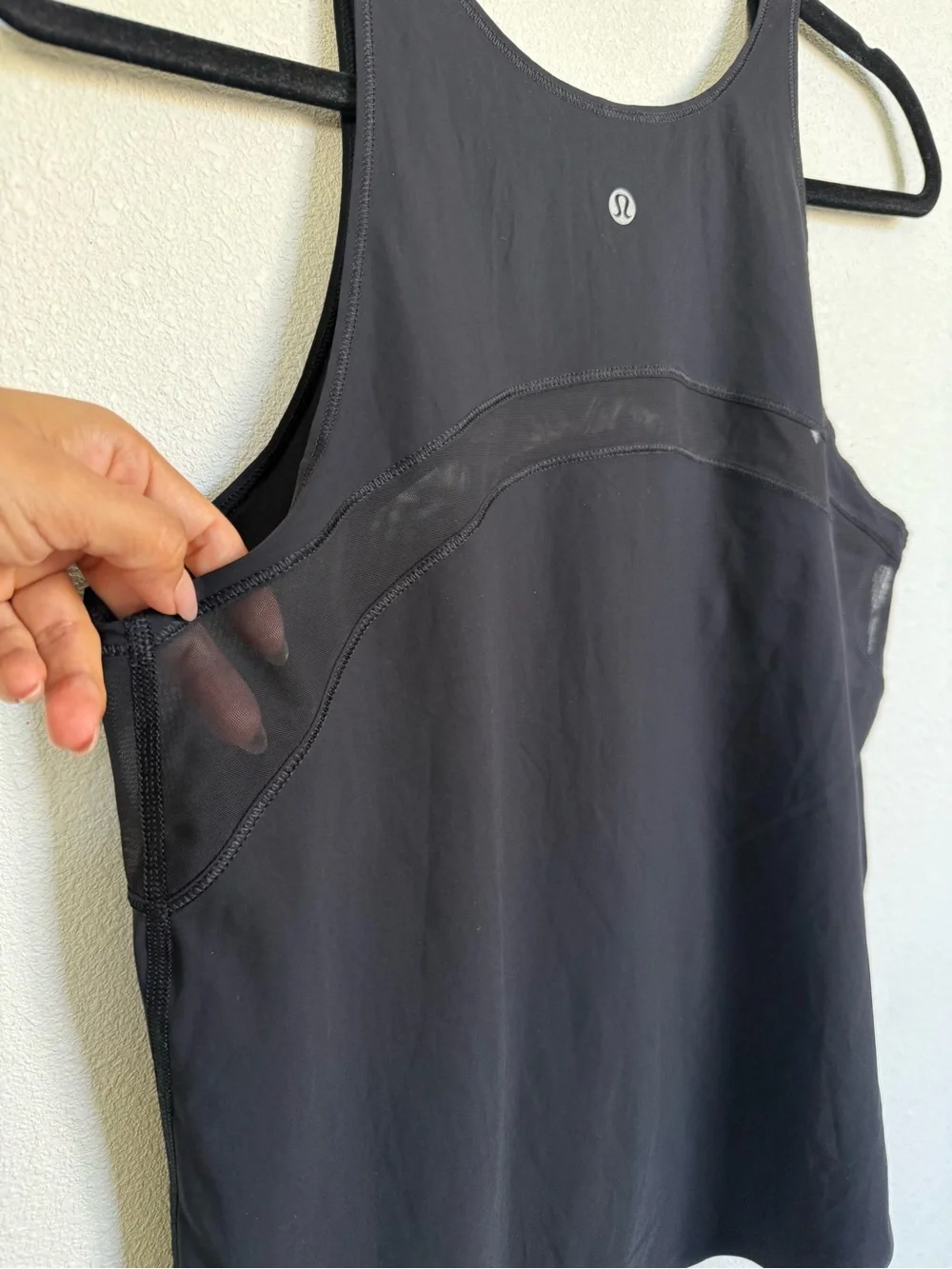 Lululemon Womens Black Mesh Panel Relaxed Yoga Workout Tank Top Estimated Size 8